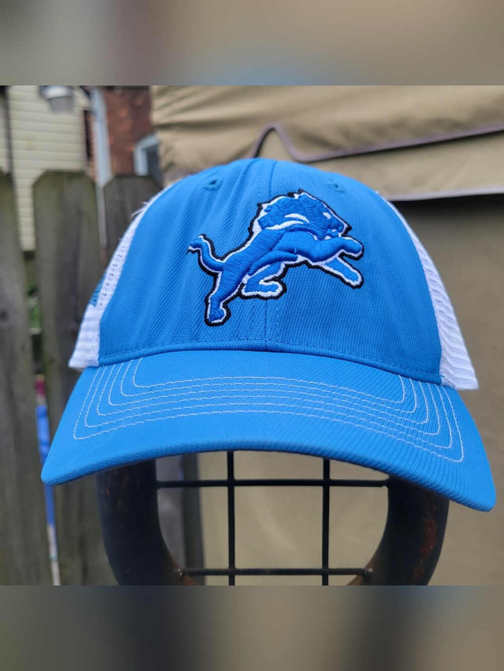 Vintage Detroit Lions Snapback Trucker Hat